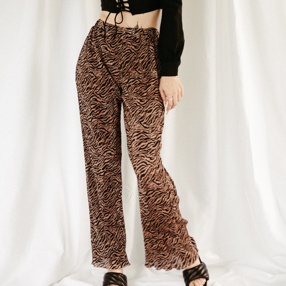 Gemma Zebra Plisse Pants